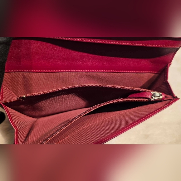 Authentic Chanel Quilted Caviar Long Flap Wallet - Silver Hardware - Picture 10 of 16